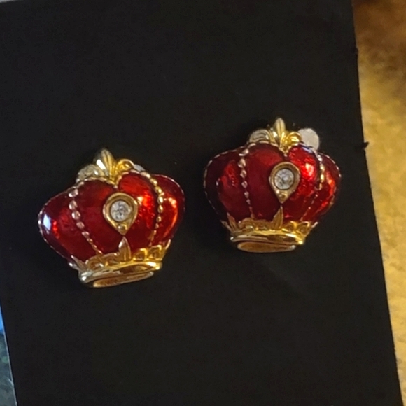 Avon Crystal Crown  Pierced Earrings (c) - Picture 7 of 9